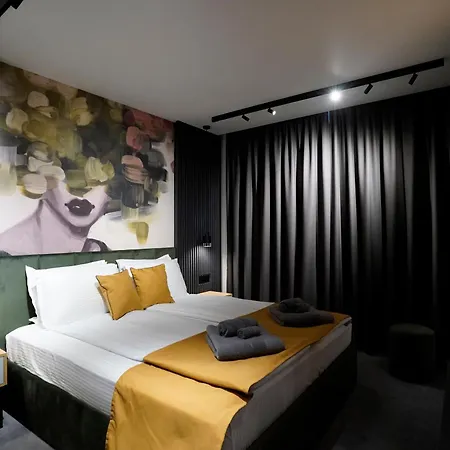 Park Hotel Novel Veliko Tarnovo Exterior photo